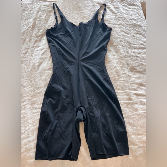 SPANX Thinkstincts open bust, mid-thigh shapewear bodysuit sz XL black - Picture 2 of 5